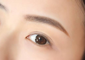 广州荔湾毛发移植整形黄兴勇植眉技术如何 眉毛种植效果自然吗