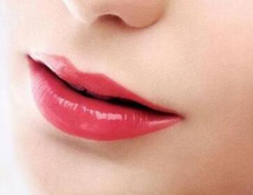 漂唇的效果是怎么样的 提升唇部美感尽显你的美丽