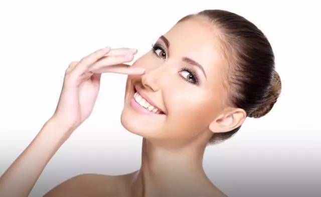 自体脂肪隆鼻可以维持多久  拥有美鼻提升颜值