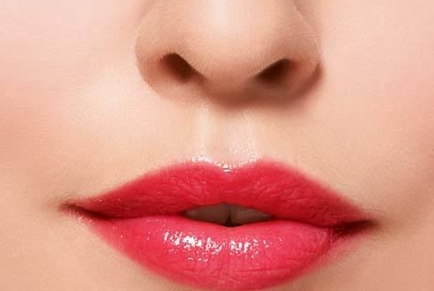 漂唇适合什么人 漂唇术的材料是否安全可靠呢