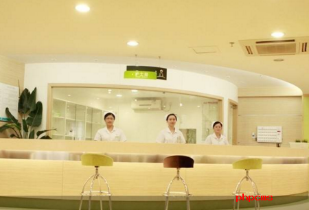 上海整形医院假体隆鼻多少钱 c整形技术硬